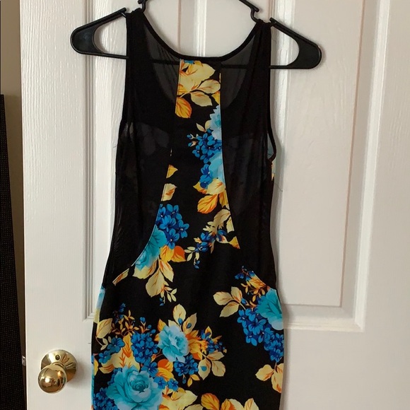 Dress - Picture 2 of 3